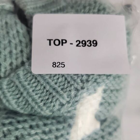 Forever 21 Mint Green Knit Pullover Sweater Women’s Small Long Sleeve - Picture 7 of 7